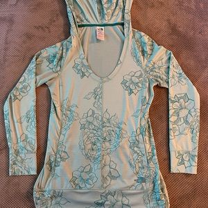 The North Face Pullover Activewear Hoodie, Lightweight